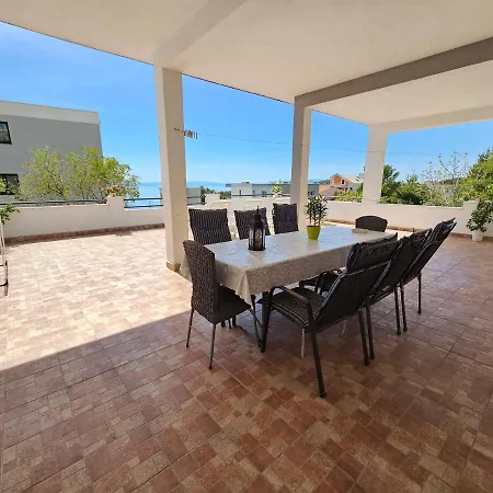 Apartment Turina *