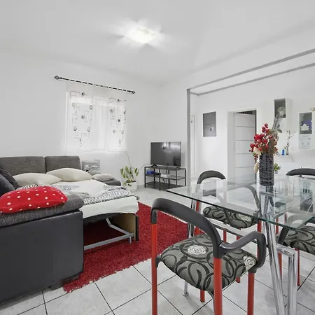 Turina Apartment